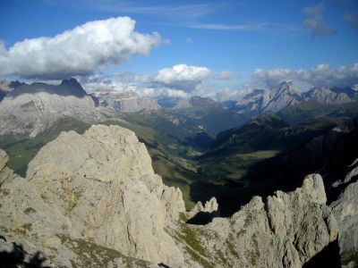 021-Im Maximiliansteig - Blick auf Sella und Marmolada